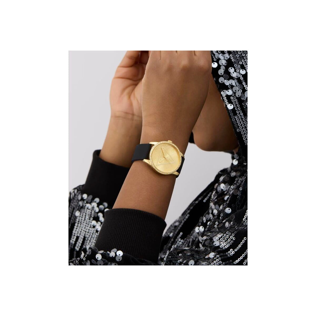 V2H6BD396AB0A89952B74B526446D32055AR7470619P7