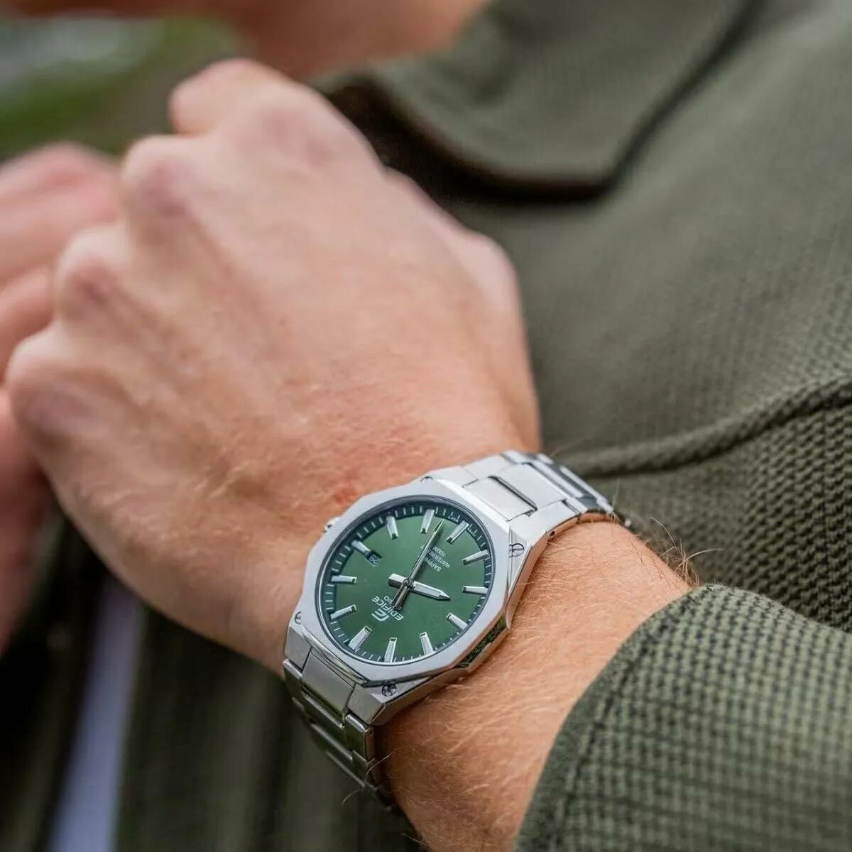 V2HD86FCE19DF4A43EAE49D8170DE4B438DR6950246P5