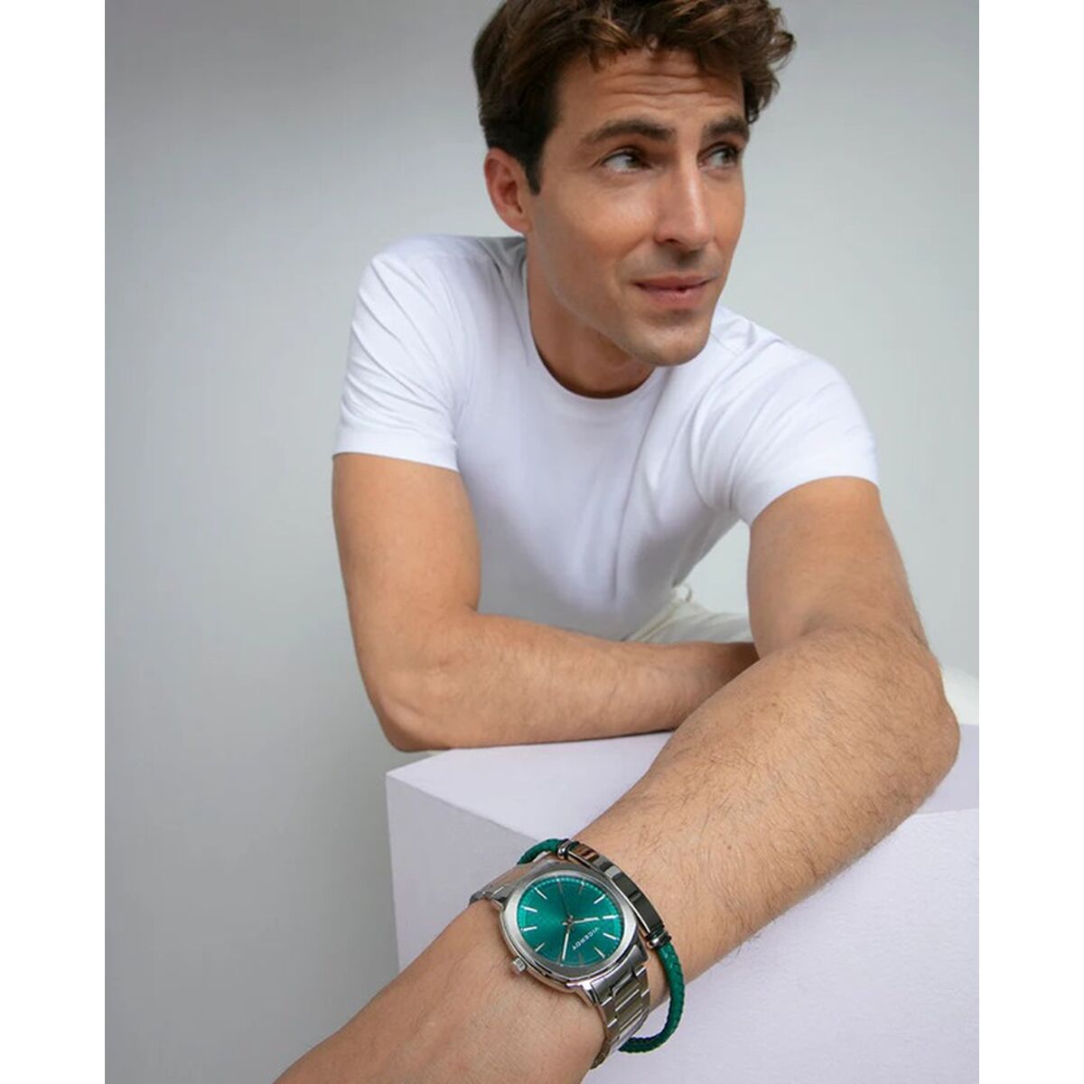 V2H61EBF773DF895B4BE86B7C3C9762684FR6733066P4