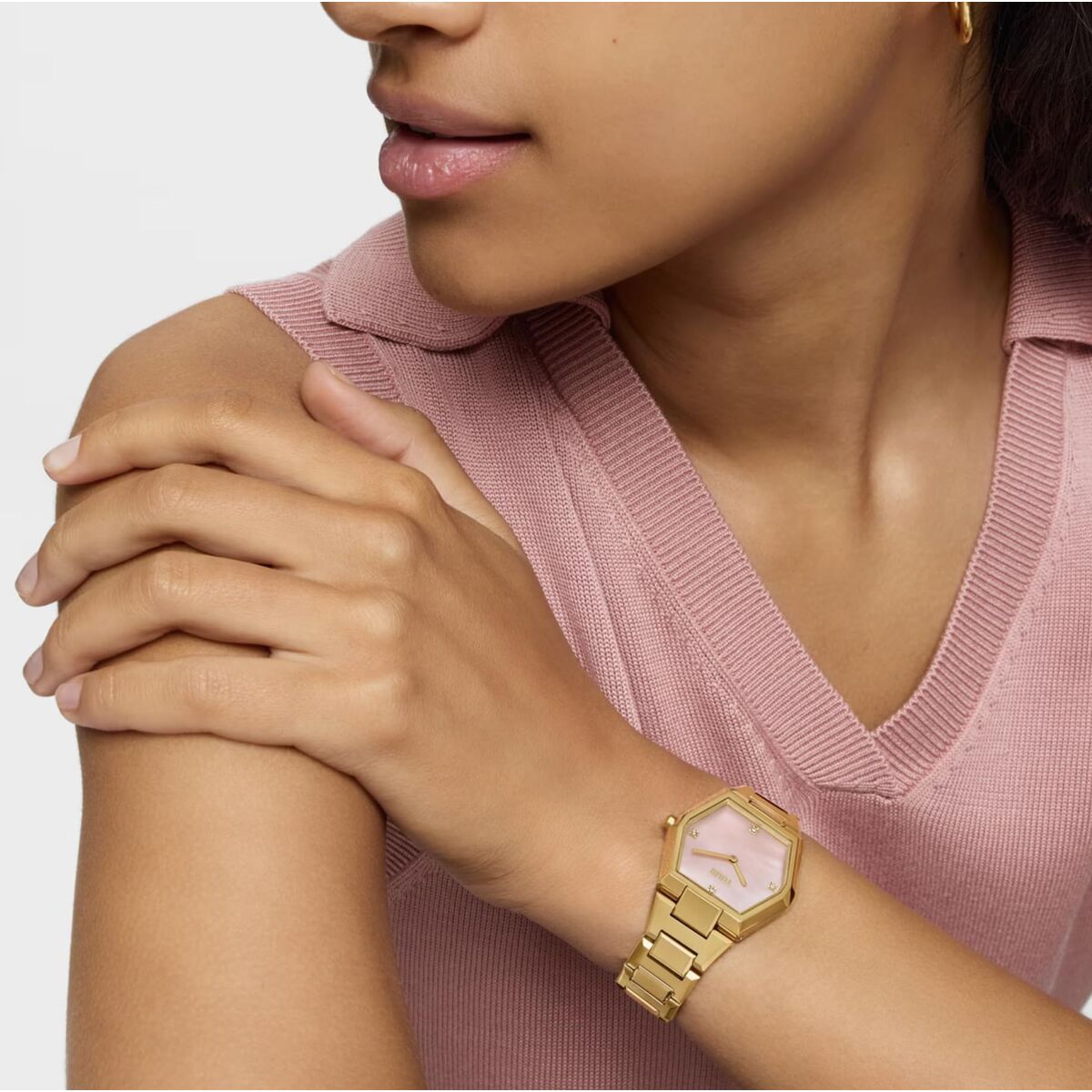 V2H8C5540CB50EDEC9C163912B1087AC28CR7396815P6