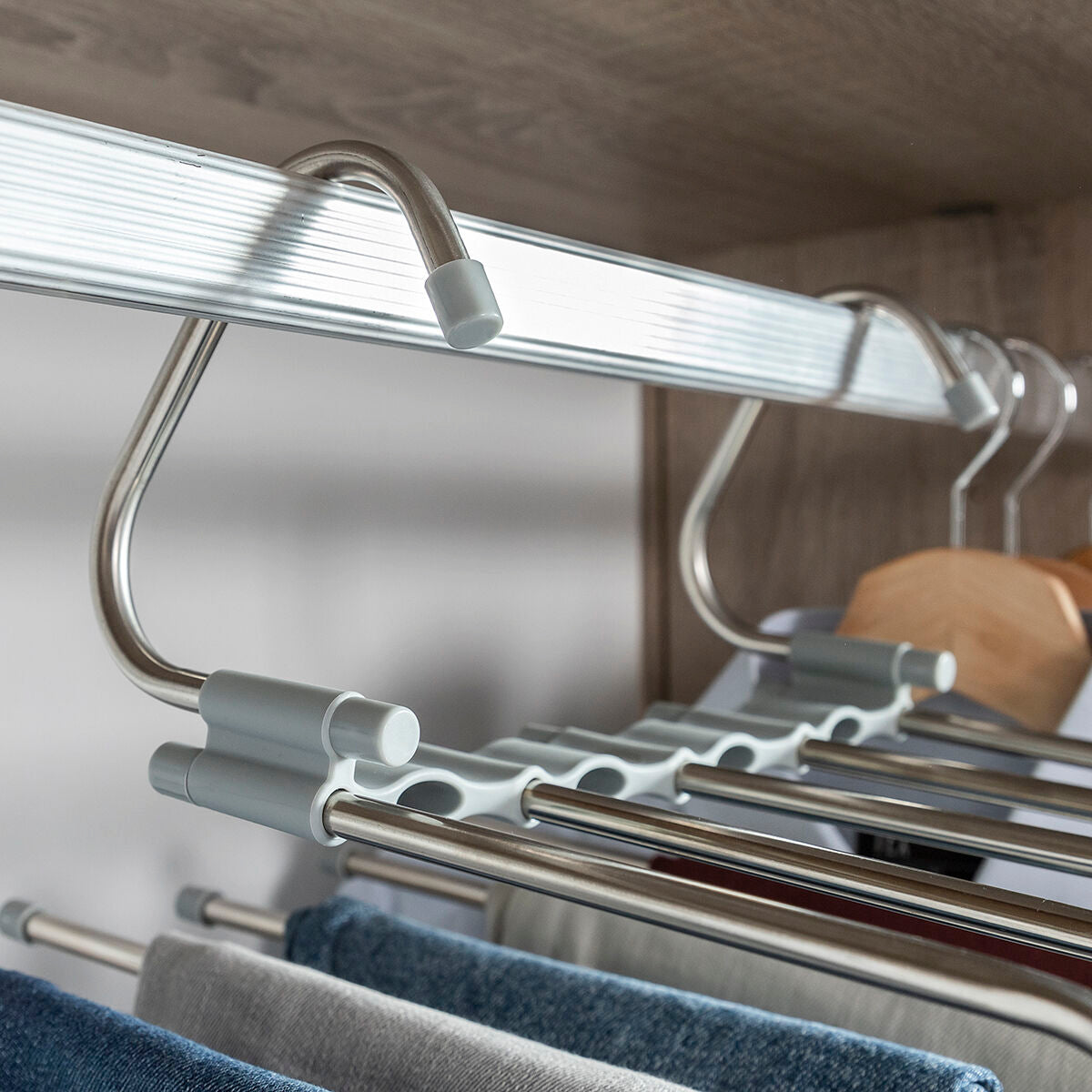 V12HE9C61C13F4BDDC53077C310FEBD67C90R5277804P7